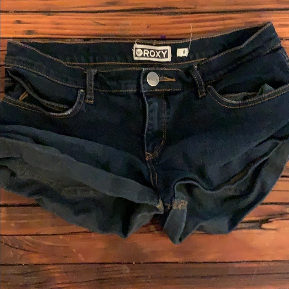 Black denim GUC roxy shorts - Picture 3 of 3